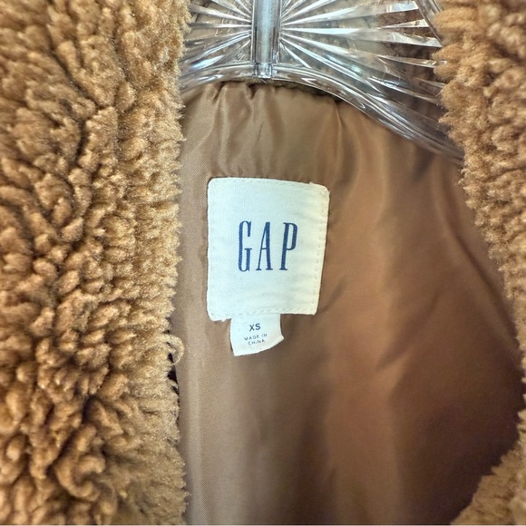 GAP Women’s Teddy Brown Winter Coat Size XS - Picture 2 of 4